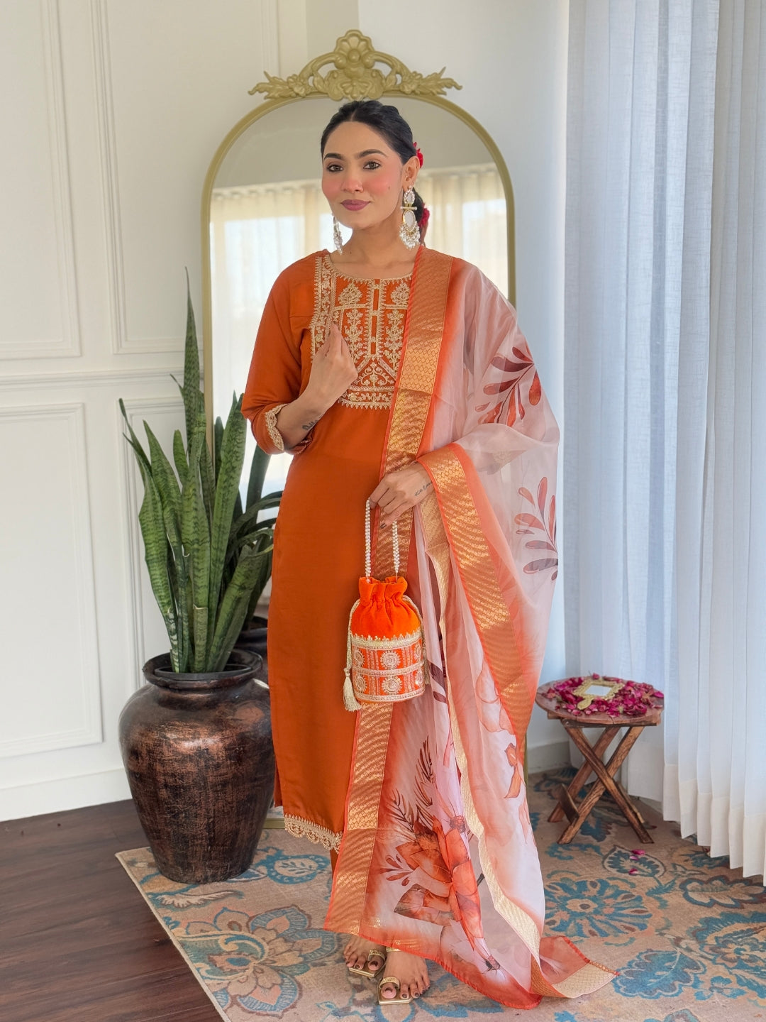 Elegant Lavender Embroidered Kurta Set with Organza Dupatta