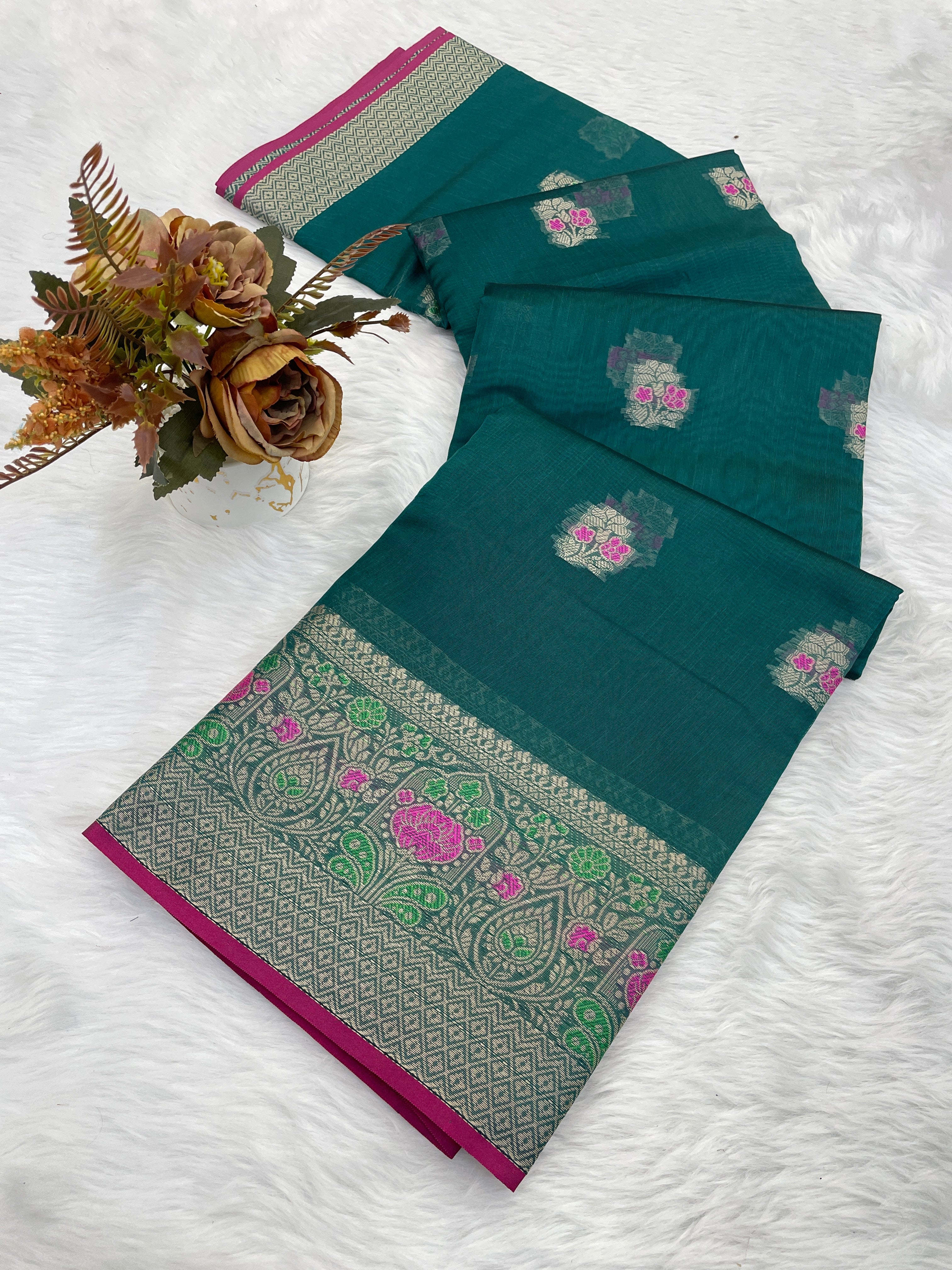 Organza Designer Border With Mina Butti With chitt pallu saree For women