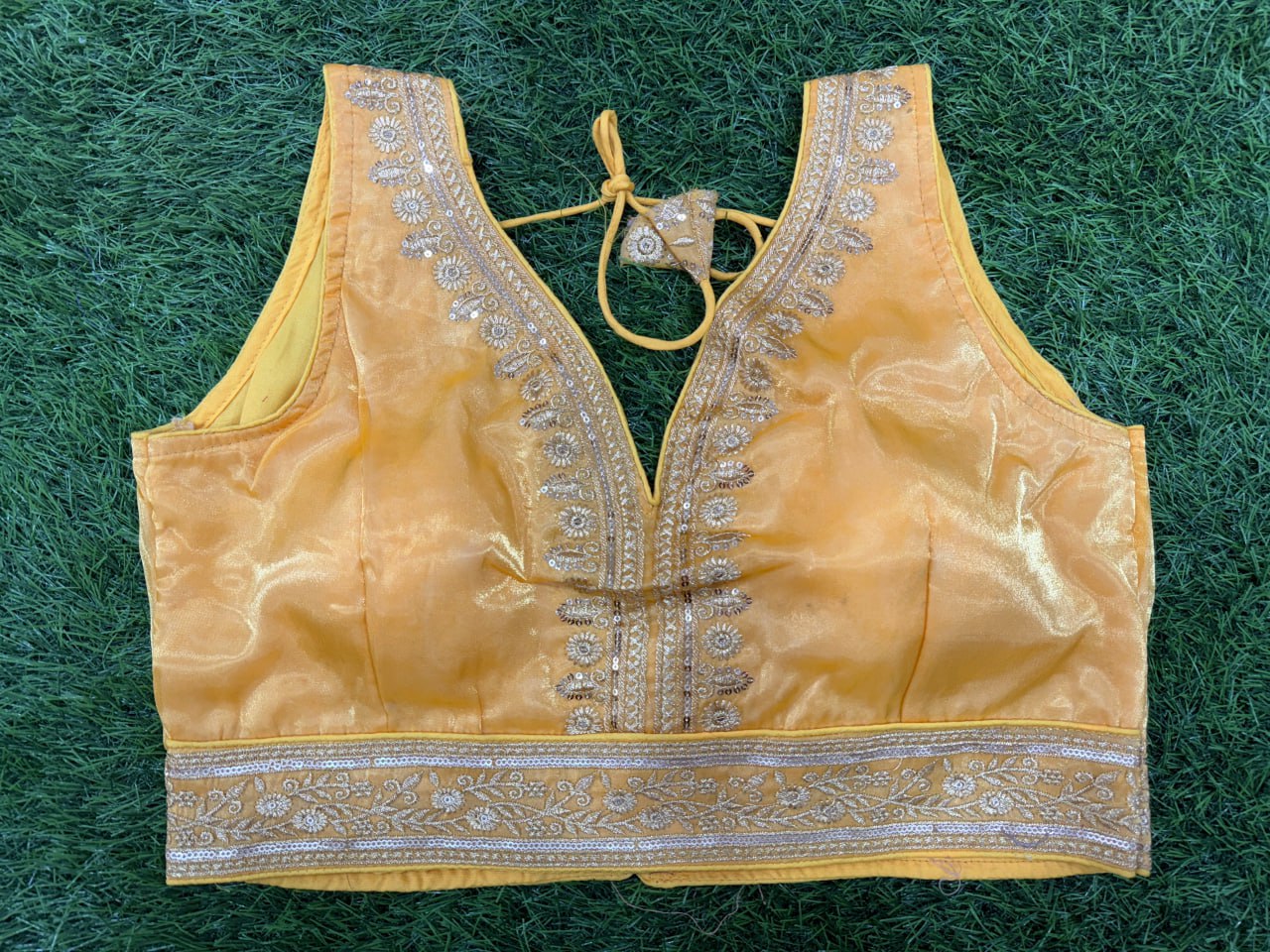 ZIMMICHOO EMBROIDERY WORK READYMADE BLOUSE SELEV LESS