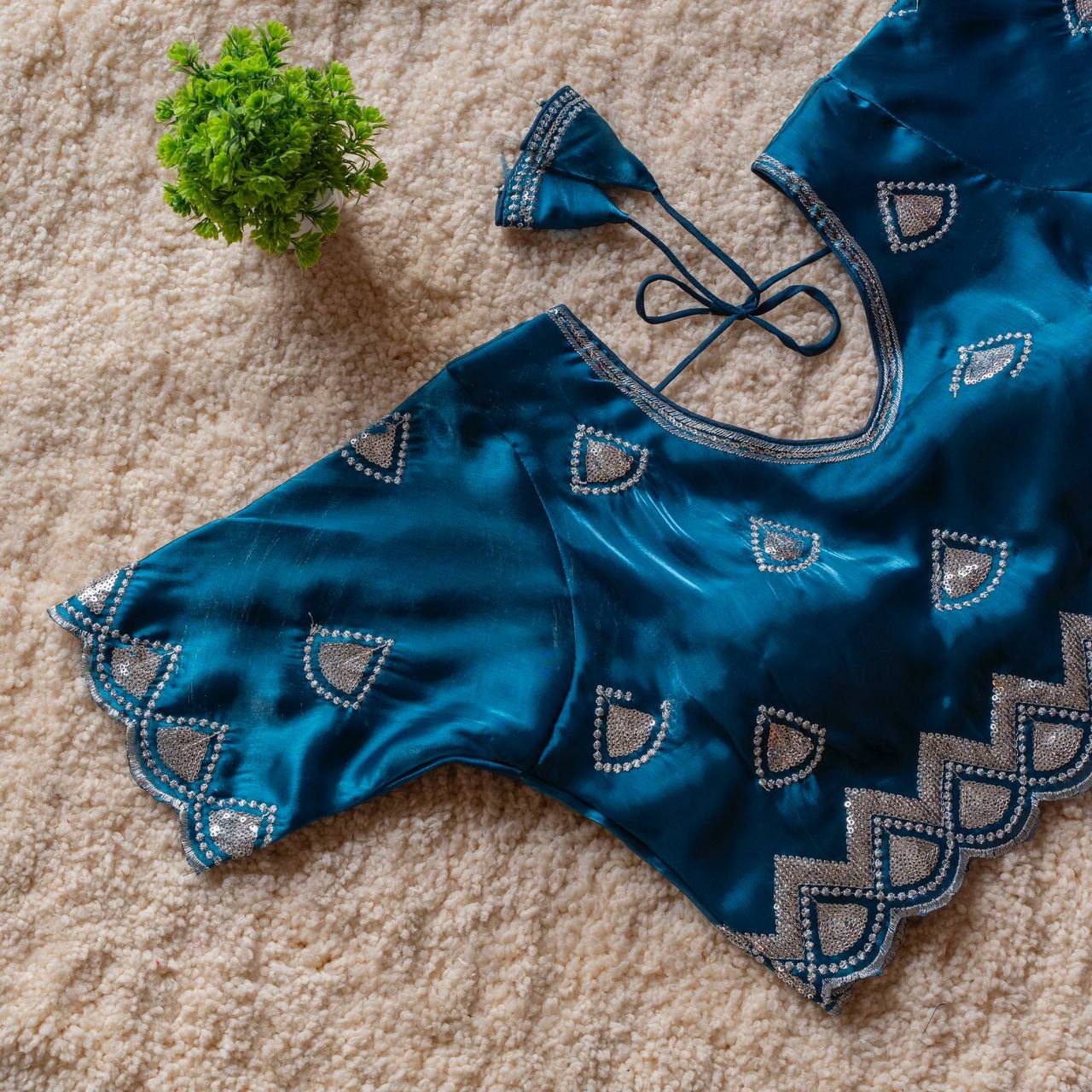 Zimi Cutwork Women mirrar work Blouse