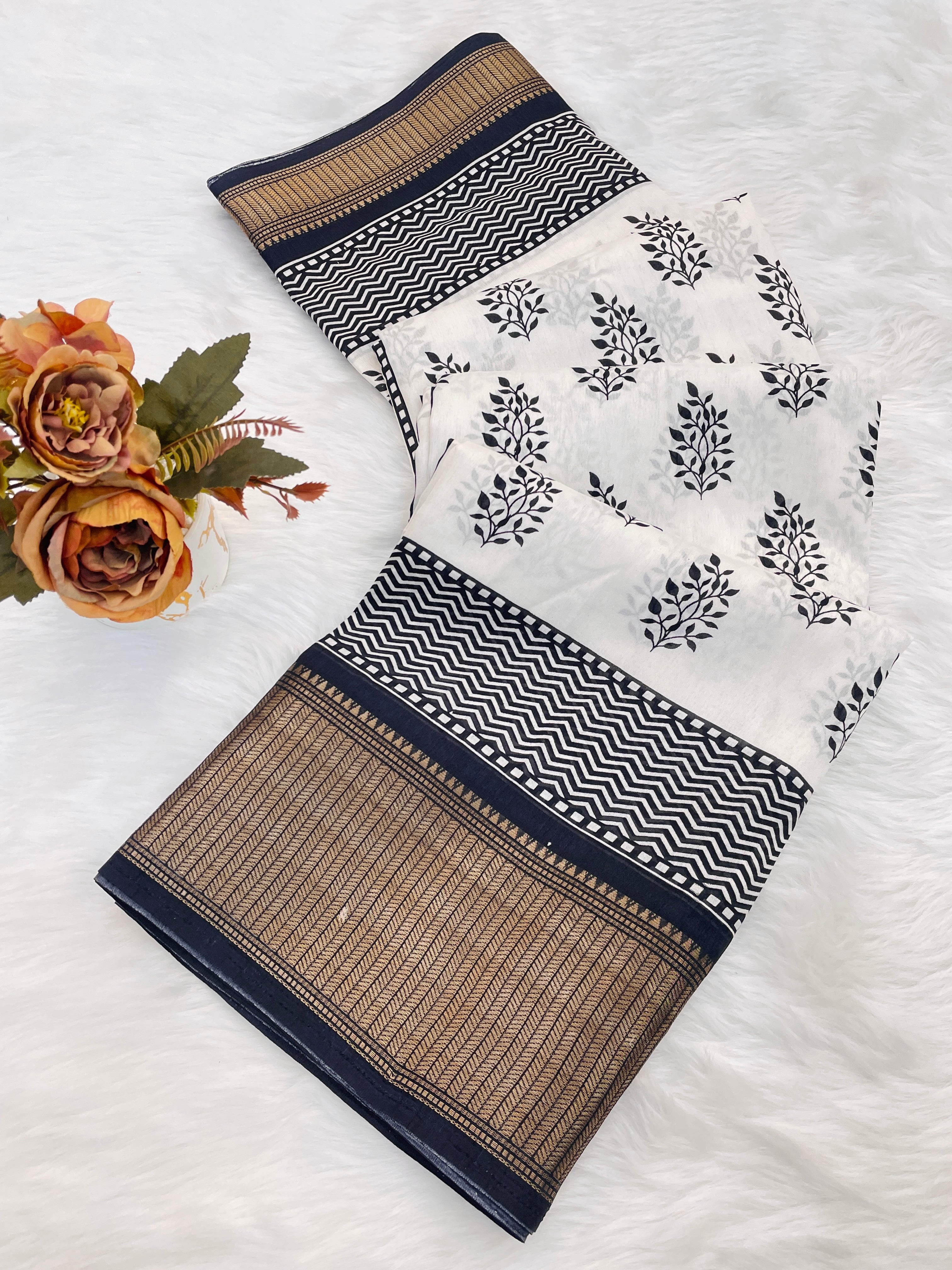 Dola Silk Doby Printed Women saree