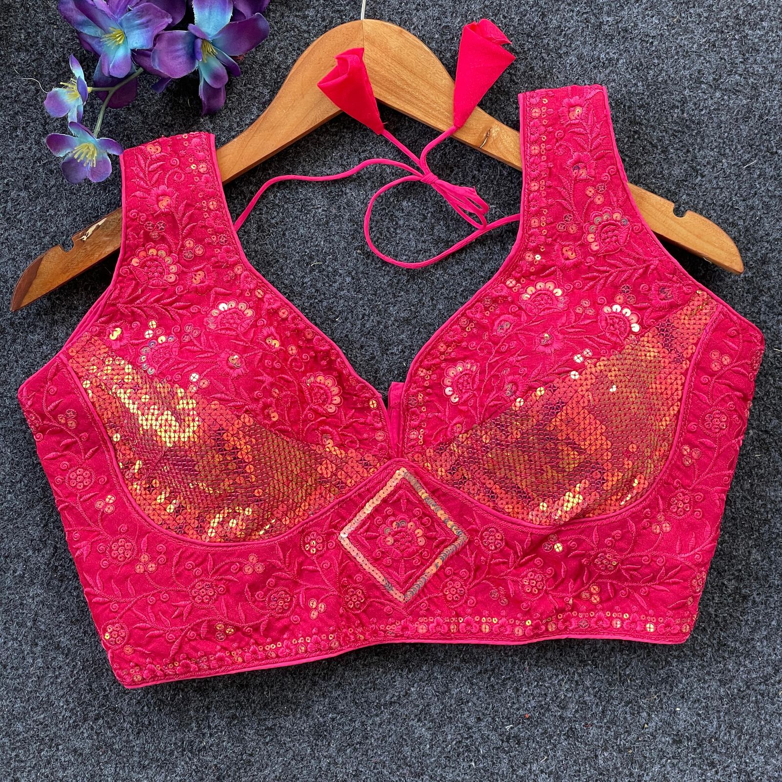 Blouse has Chiakan thread work and sequance work selevless