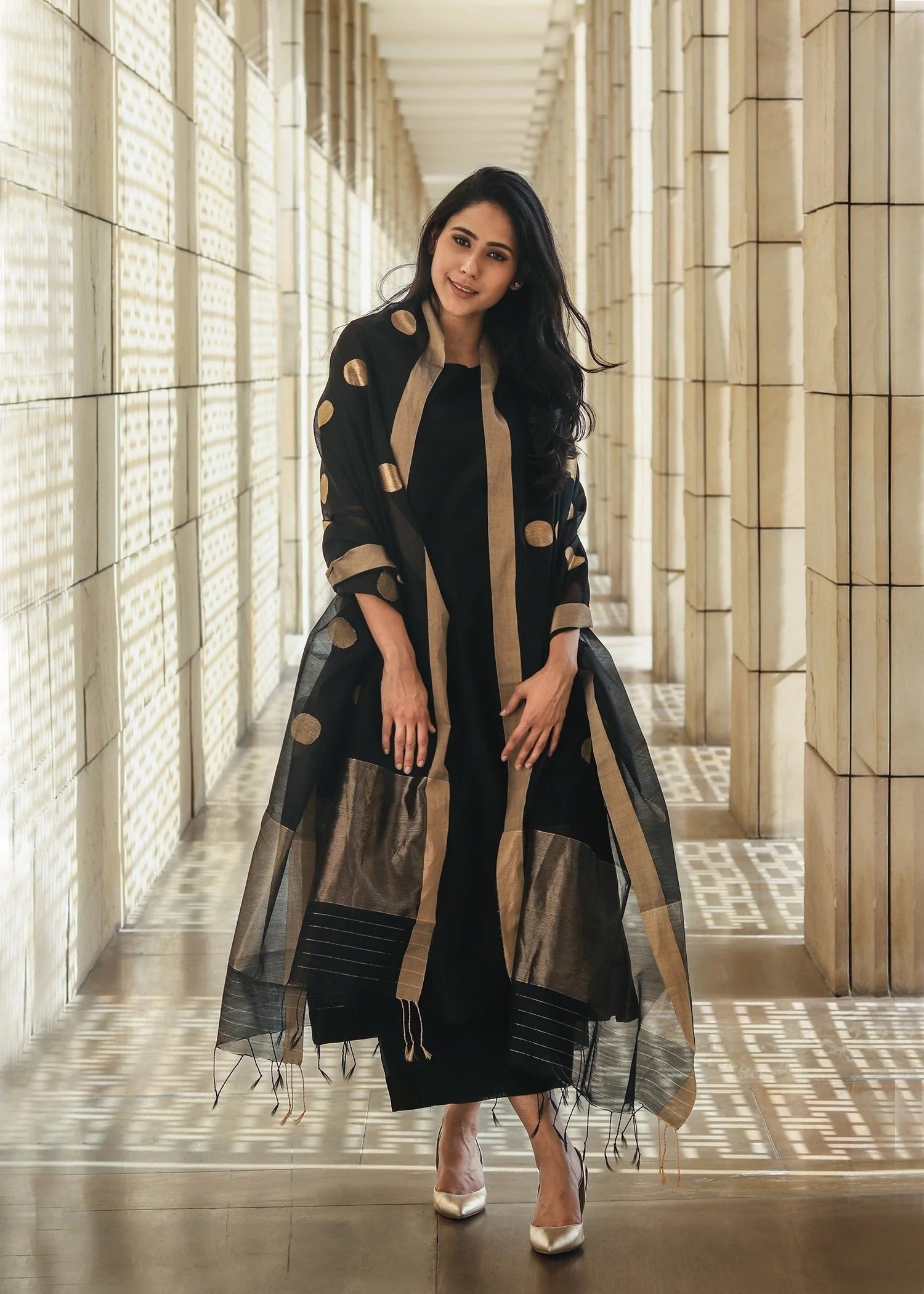 Elegant Black & Gold Handwoven Cotton Silk Kurta Set with Dupatta – Festive & Ethnic Wear