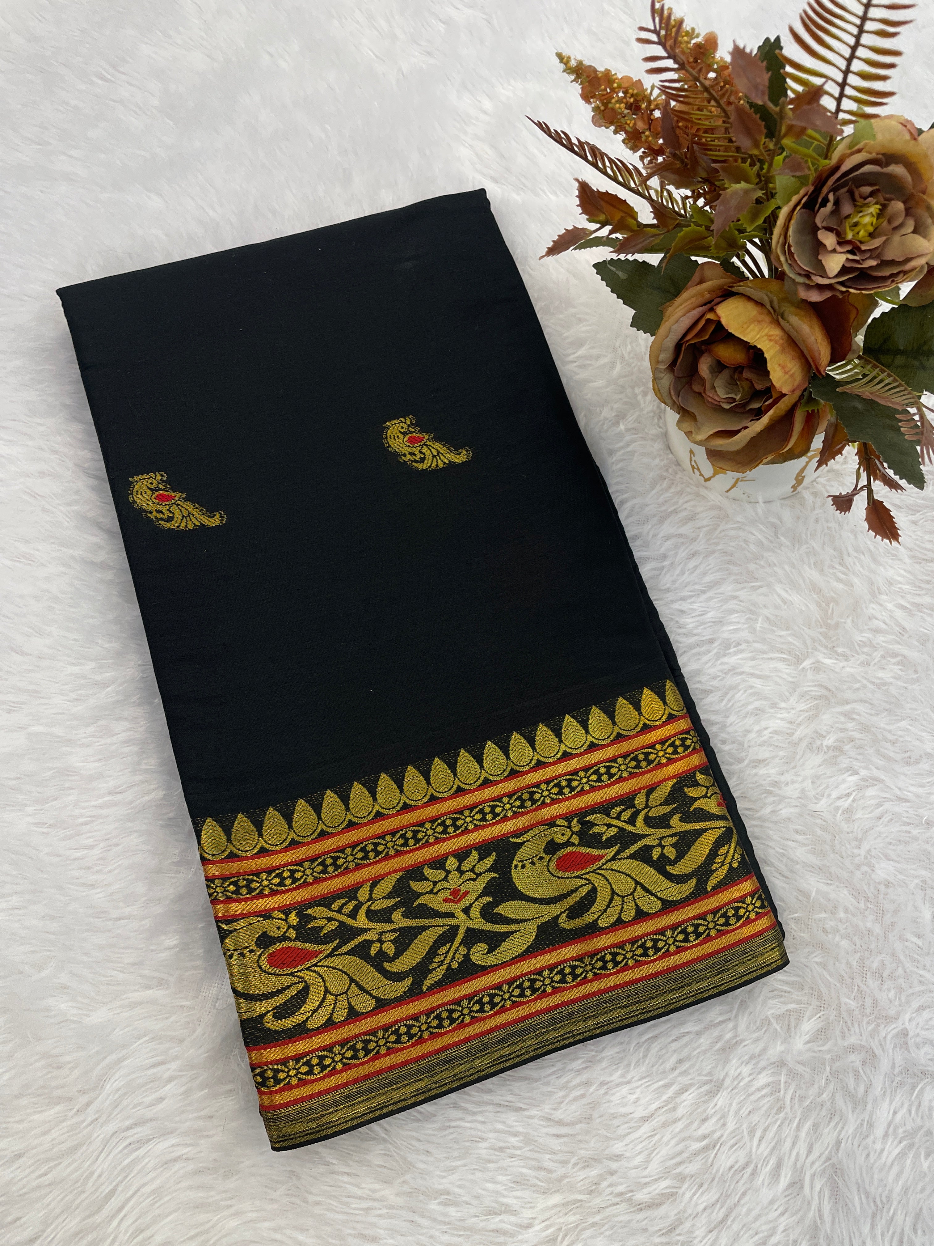 Aura Cotton  Designer Border With Mina Butti With chitt pallu saree For Women