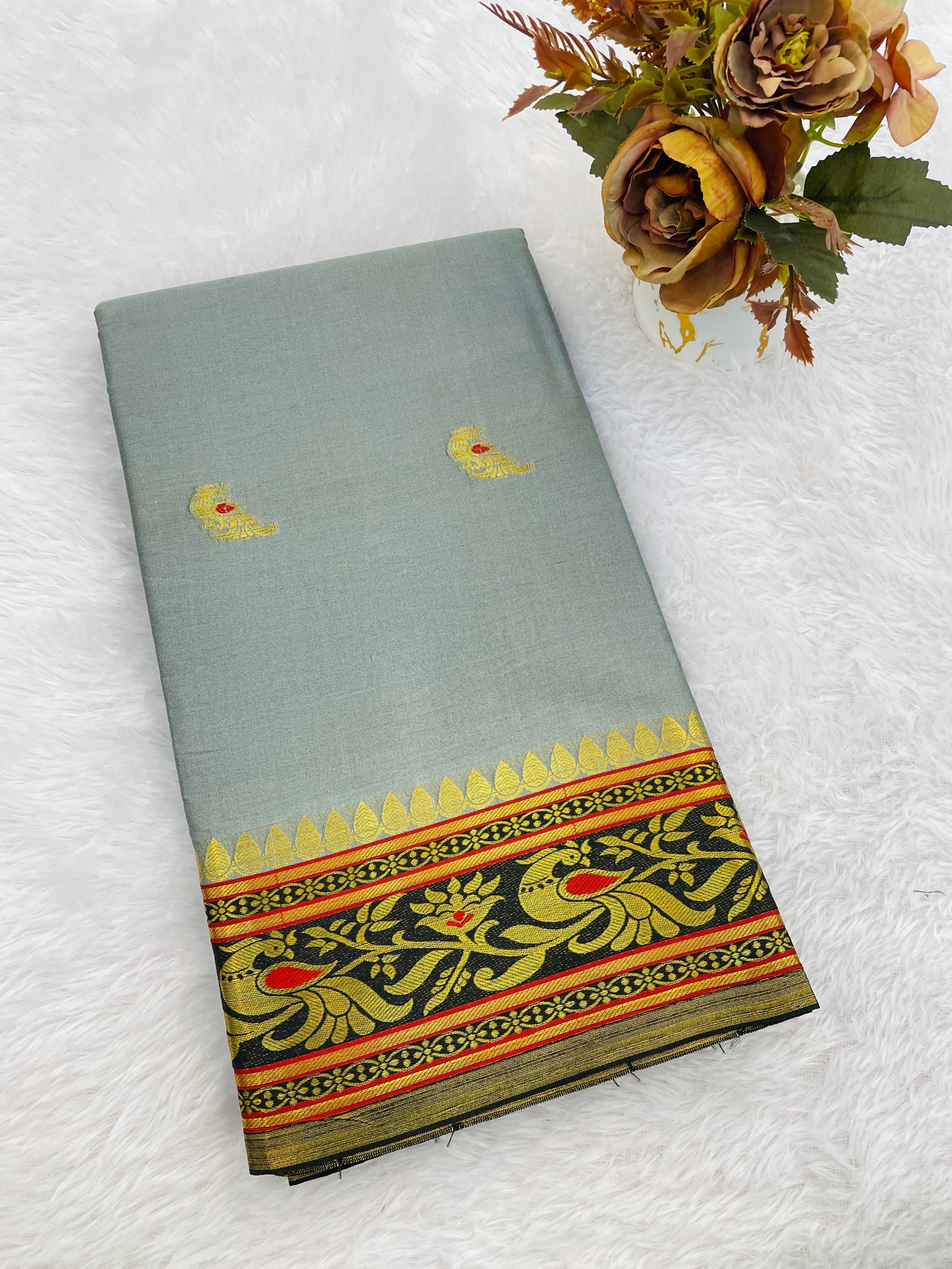 Aura Cotton  Designer Border With Mina Butti With chitt pallu saree For Women