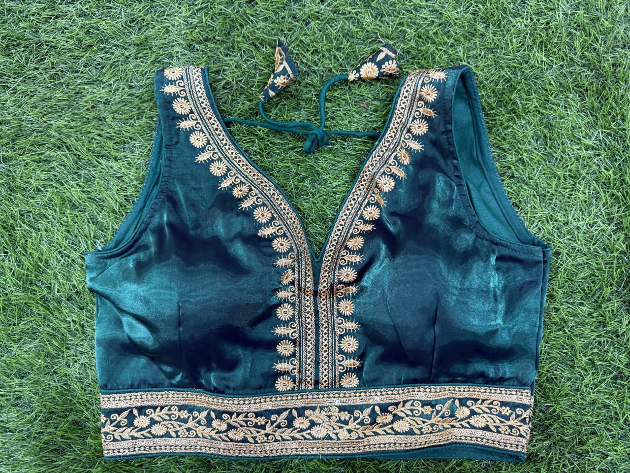 ZIMMICHOO EMBROIDERY WORK READYMADE BLOUSE SELEV LESS