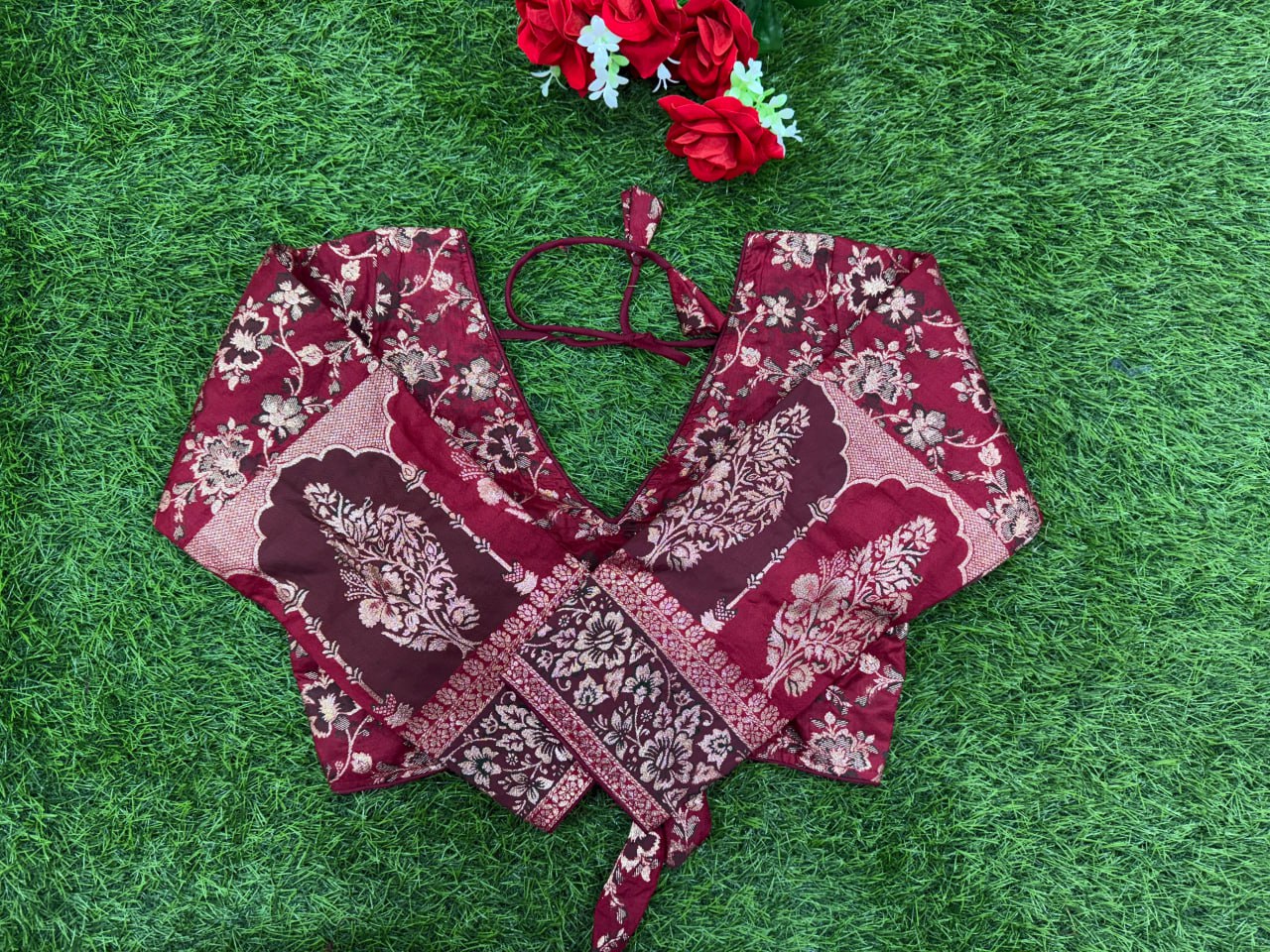 Dola Jacurd Readymade Blouse For Women