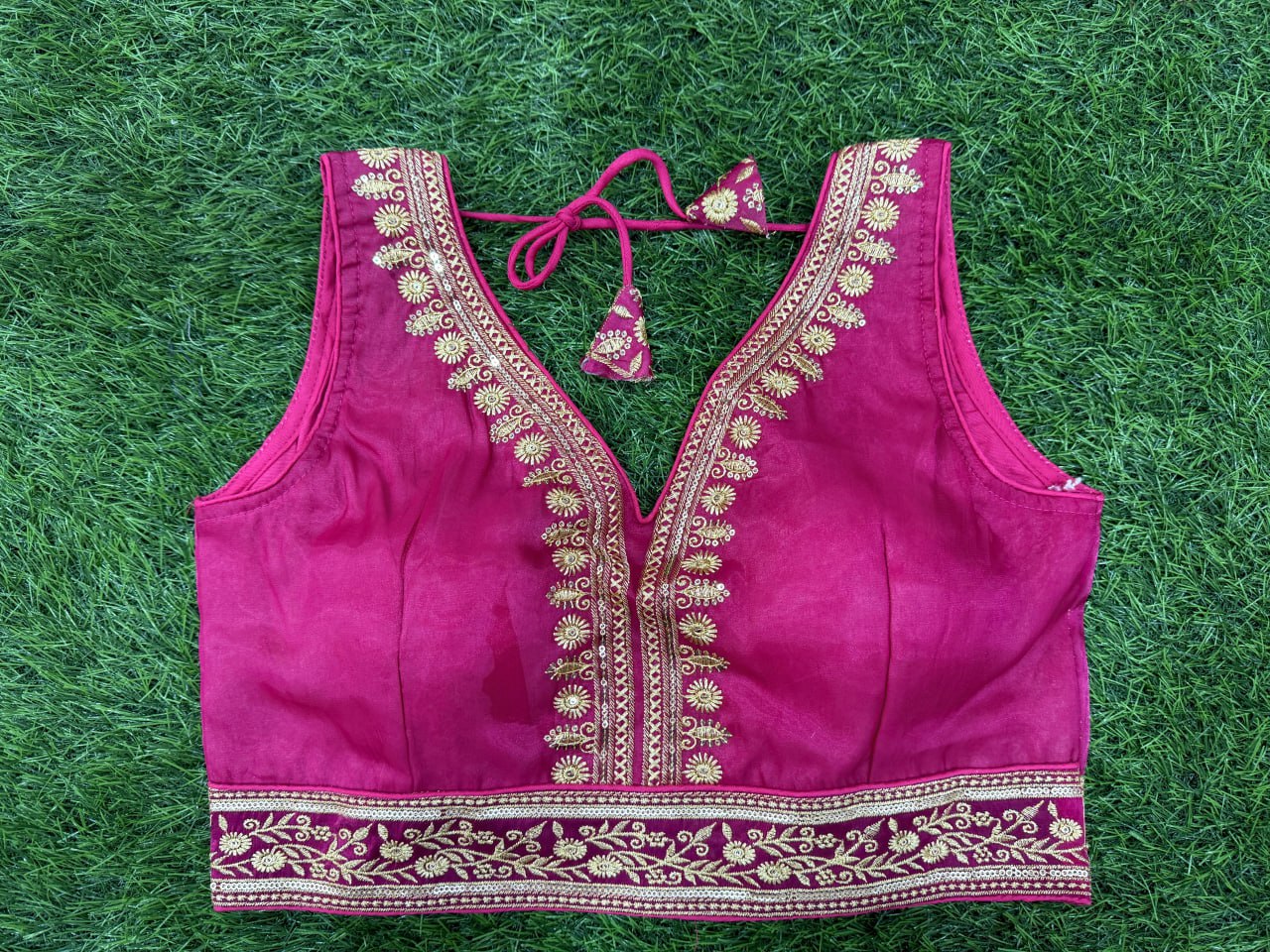 ZIMMICHOO EMBROIDERY WORK READYMADE BLOUSE SELEV LESS