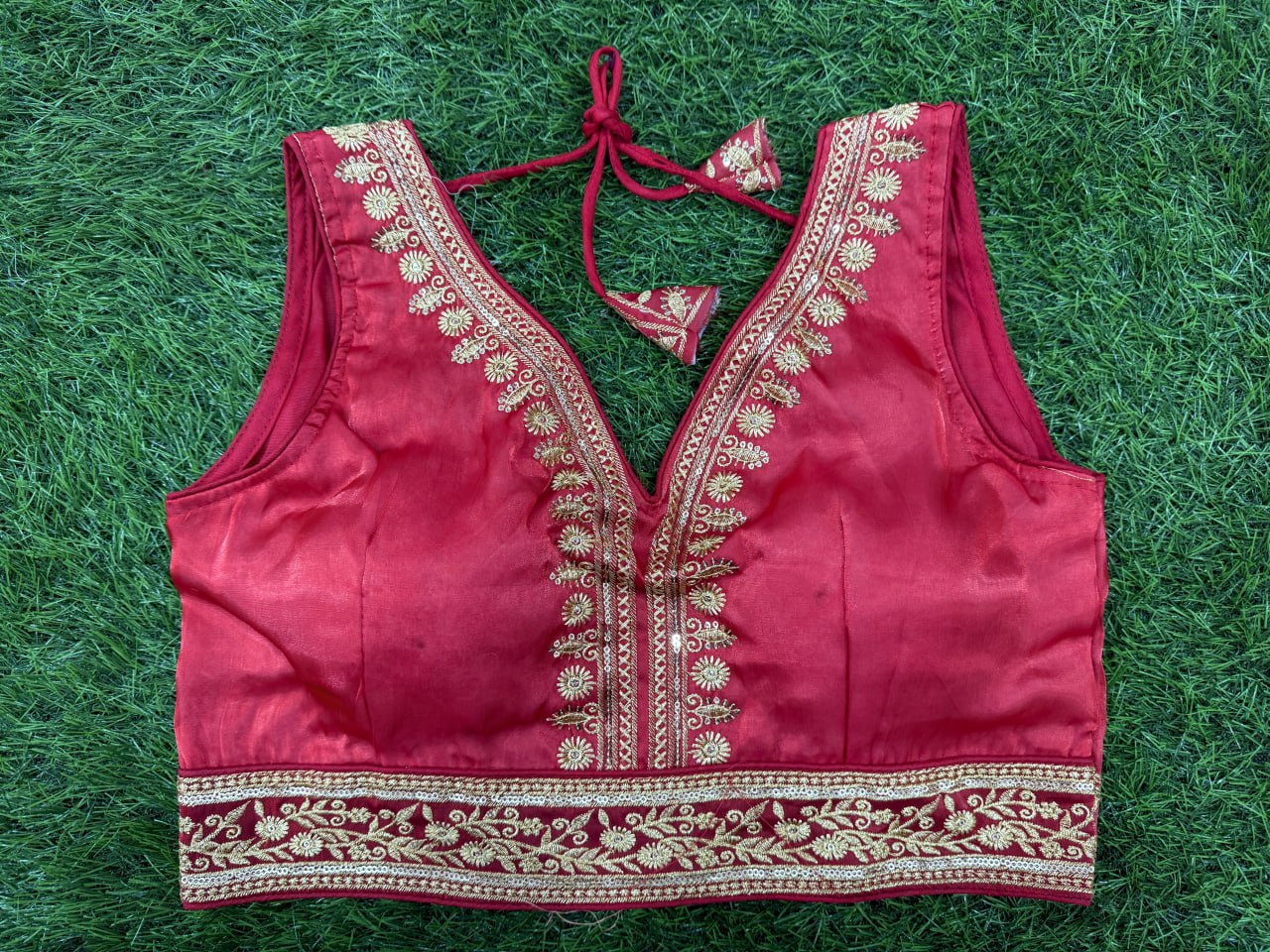 ZIMMICHOO EMBROIDERY WORK READYMADE BLOUSE SELEV LESS