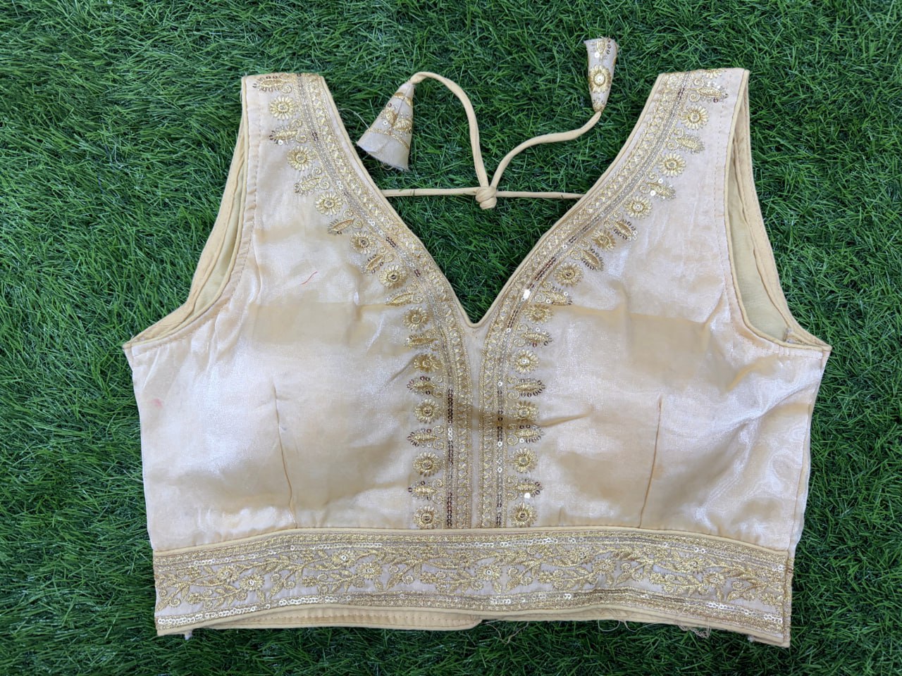 ZIMMICHOO EMBROIDERY WORK READYMADE BLOUSE SELEV LESS