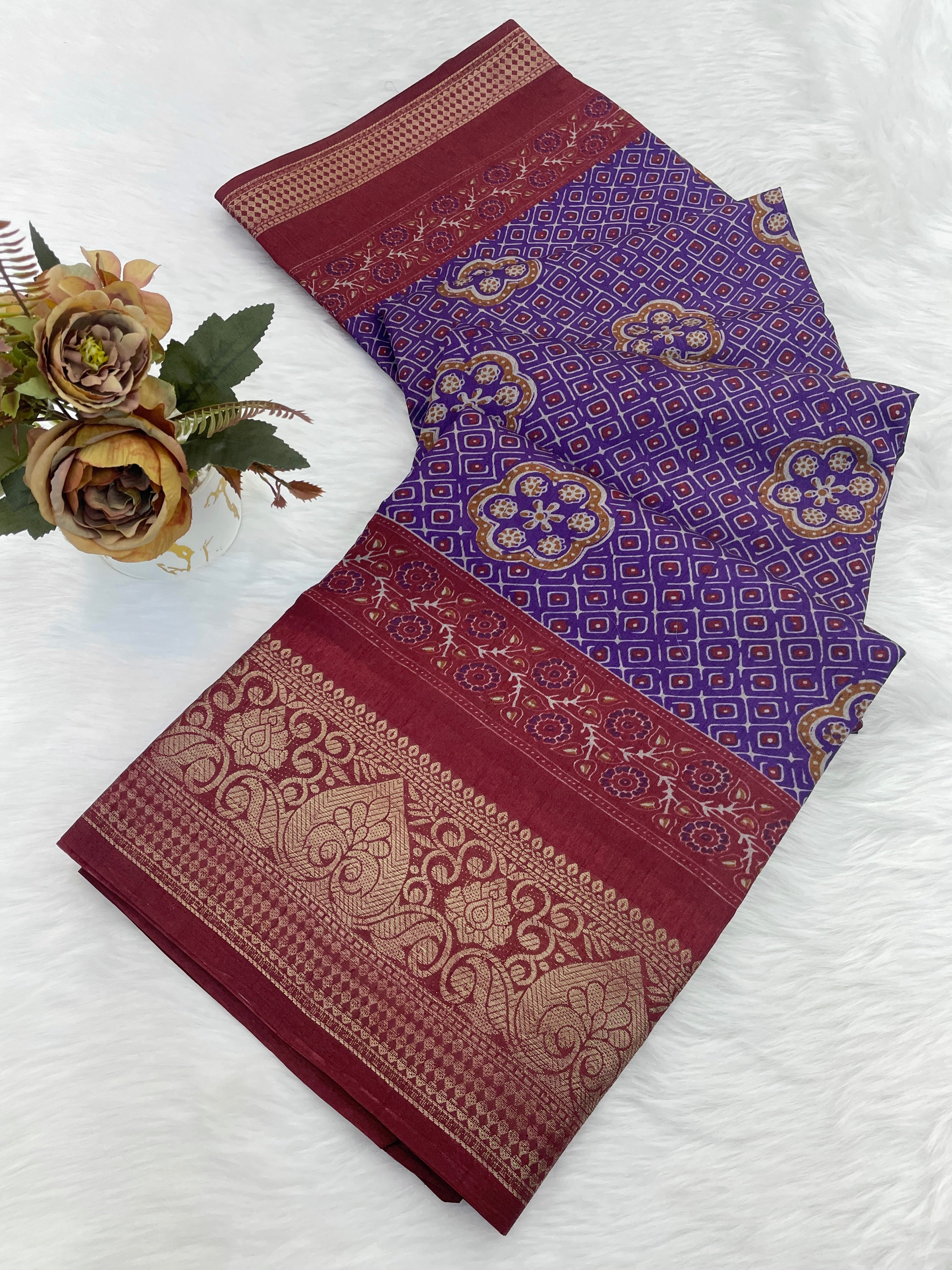Dola Silk Jaquard Designer Print With Designer Pllu Women Saree