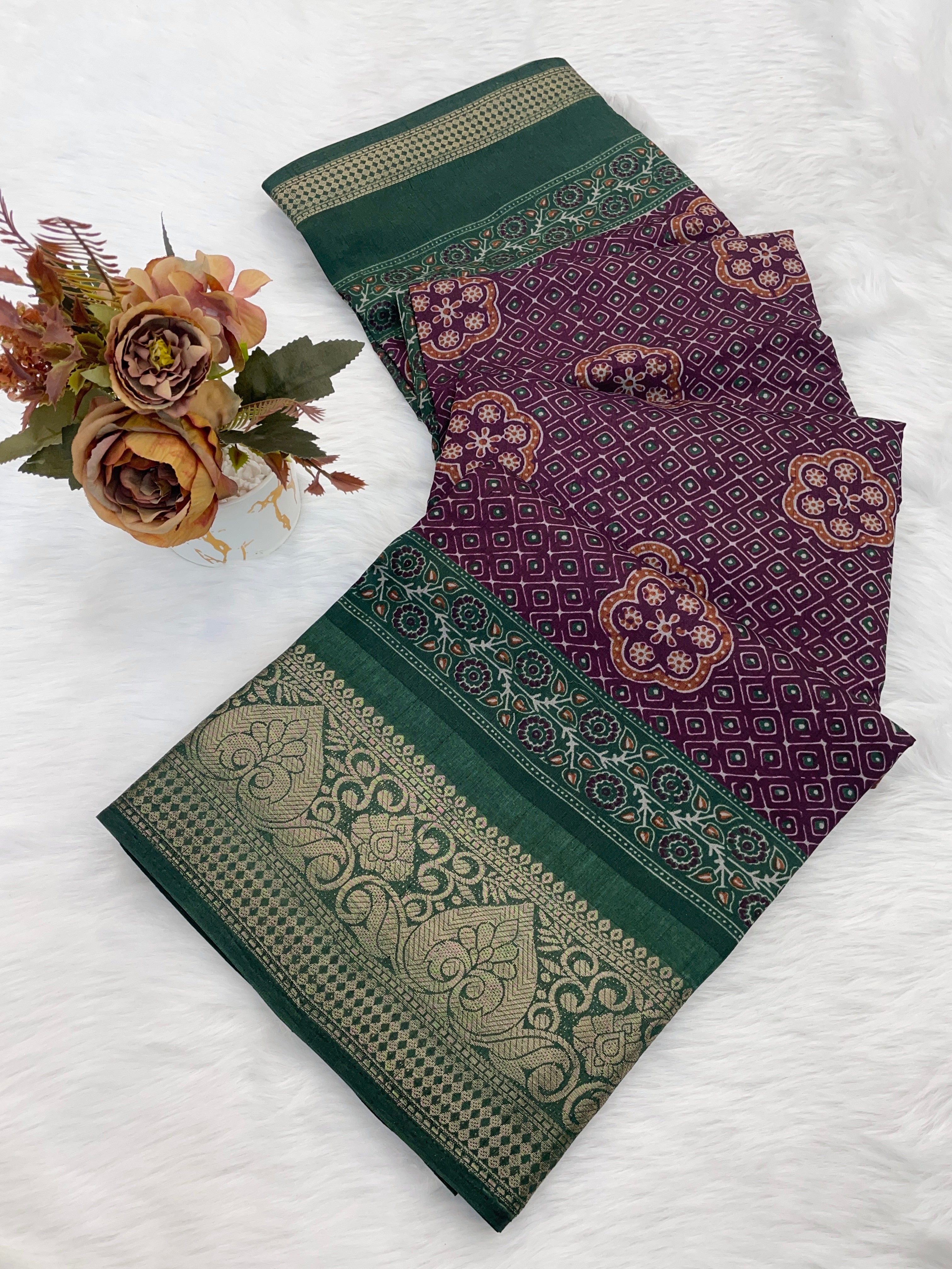 Dola Silk Jaquard Designer Print With Designer Pllu Women Saree