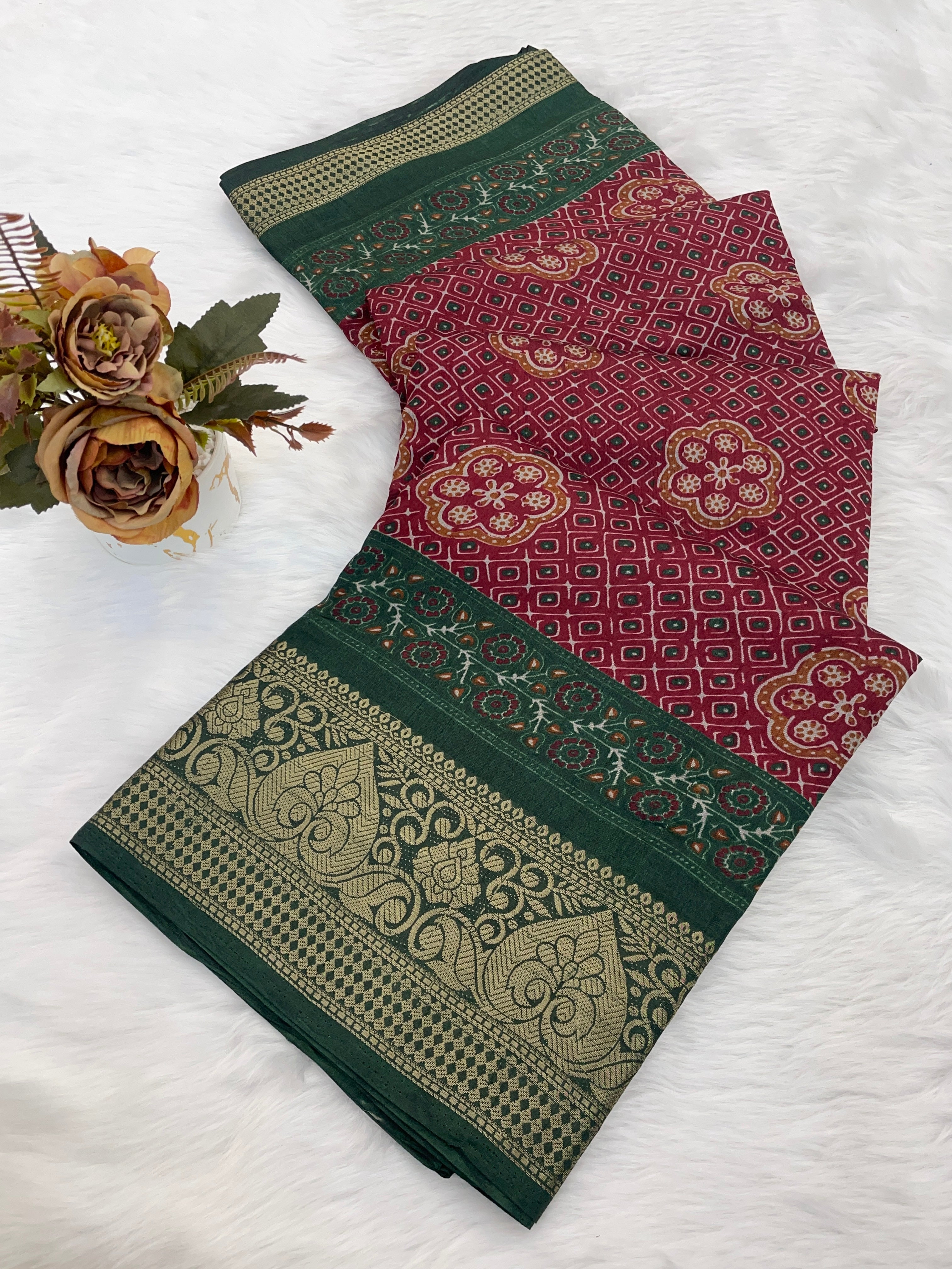 Dola Silk Jaquard Designer Print With Designer Pllu Women Saree