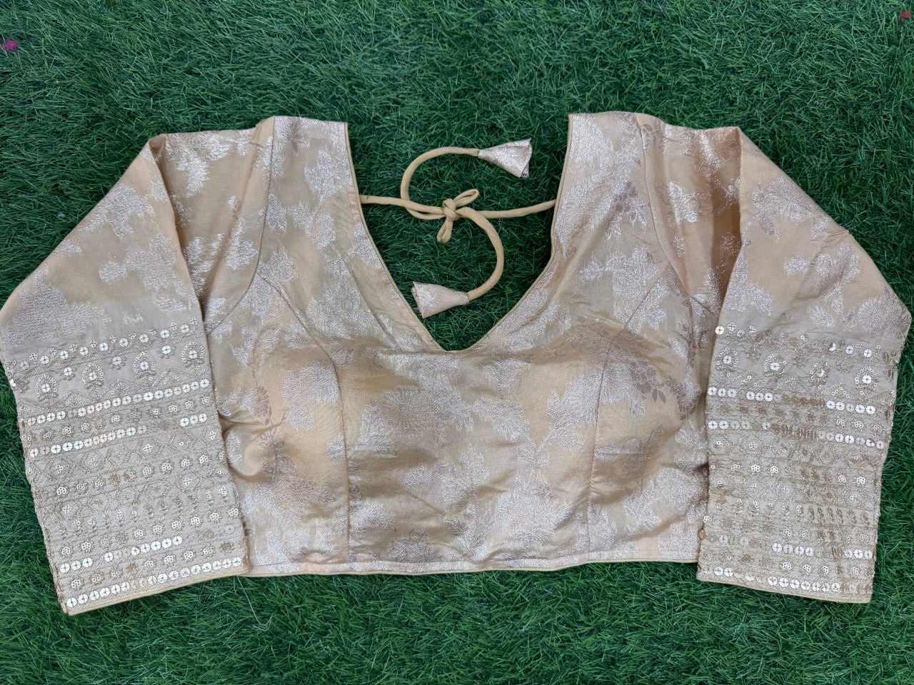 Dola Jacurd Embroidery Work Readymade Blouse